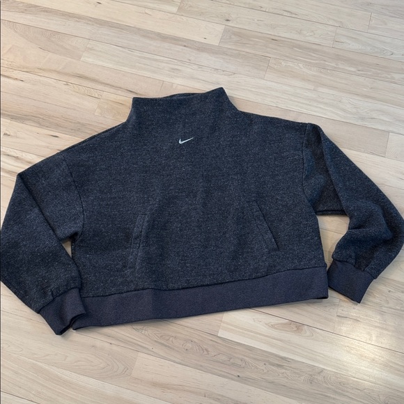 Nike Therma-FIT-Center Swoosh Women's Mock-Neck Training Top Sweatshirt-New-M - Picture 2 of 7